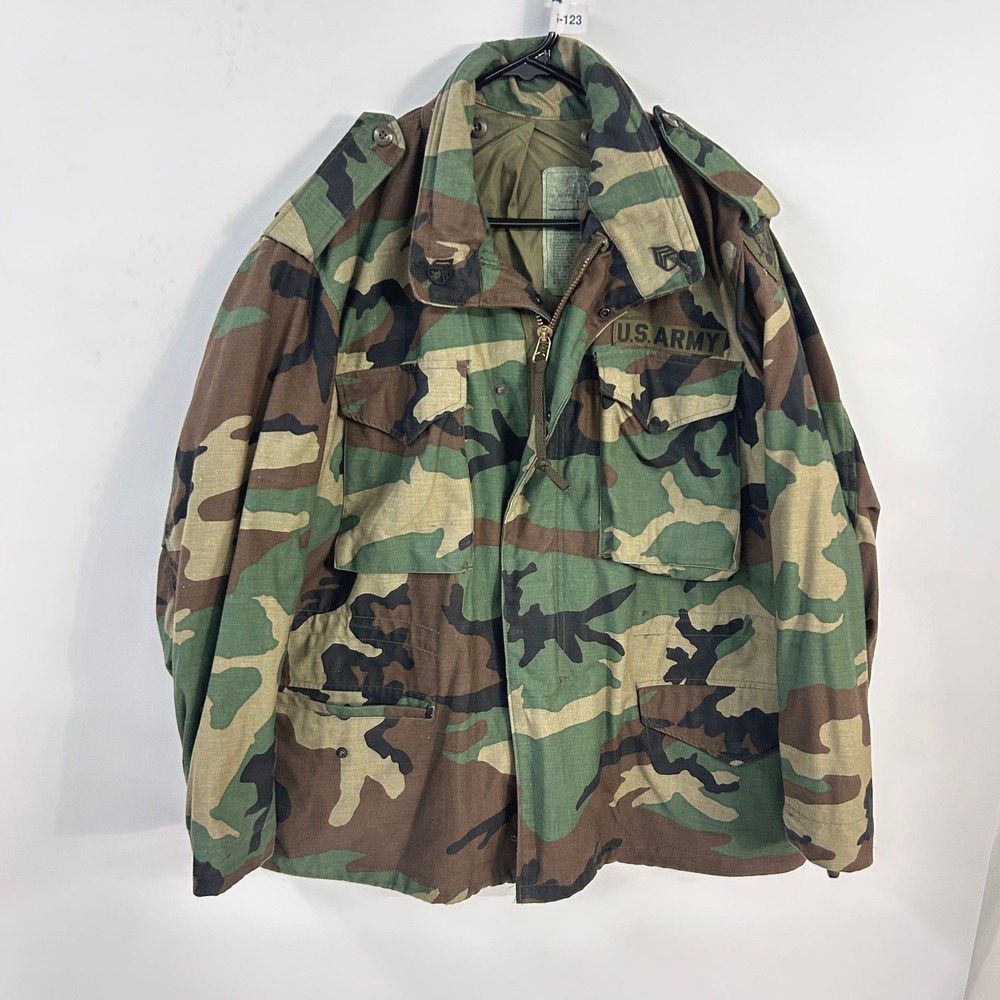 VTG U.S. Army M65 Cold Weather Field Jacket Woodland Camo Large Military Coat